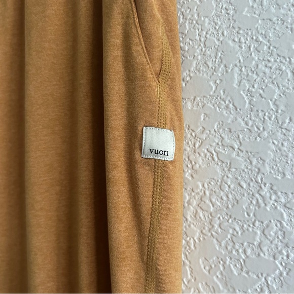 Vuori Boyfriend Drawstring Pants Joggers in Mustard Golden Yellow - Picture 8 of 8